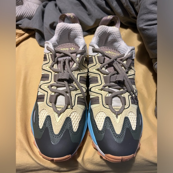 adidas Shoes - Adidas Hyperturf